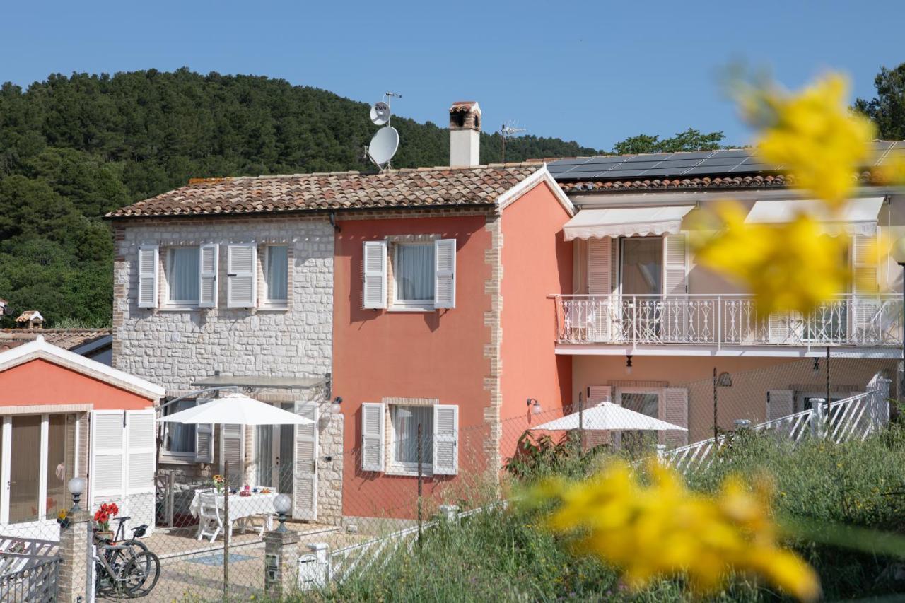 Fonte D'Olio Conero Relais Acomodação com café da manhã Sirolo Exterior foto