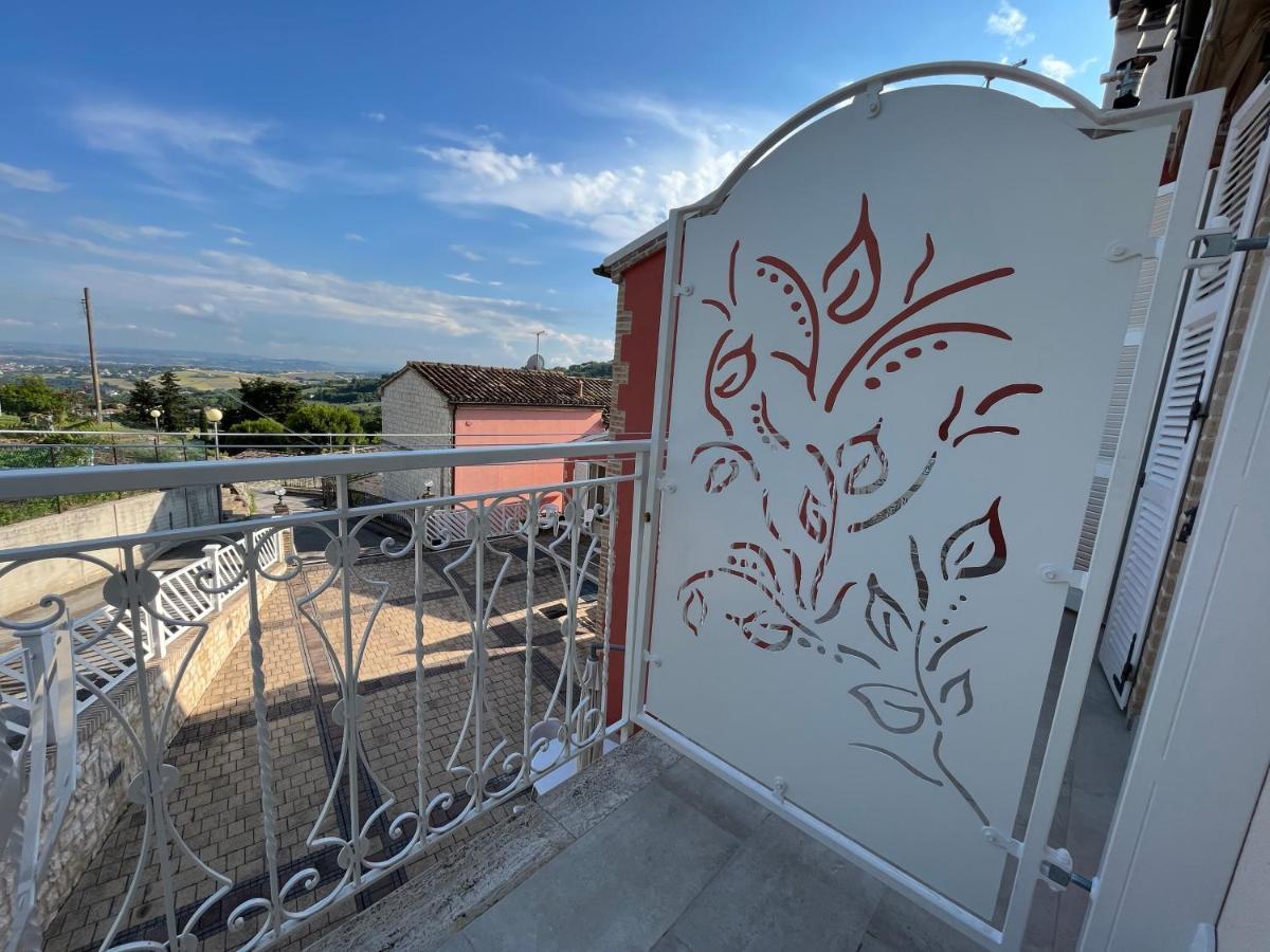 Fonte D'Olio Conero Relais Acomodação com café da manhã Sirolo Exterior foto